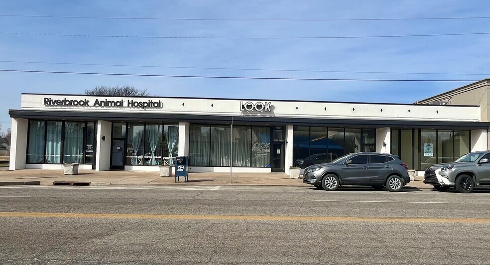 3726-3734 S Peoria Ave, Tulsa, OK à louer - Photo principale – Image 1 sur 2