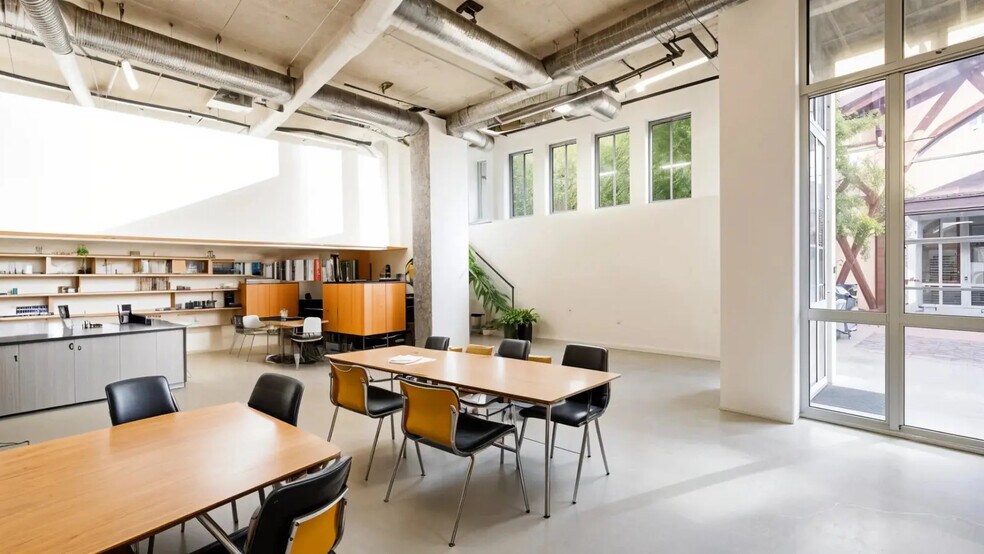 Bureau dans Paris à louer - Photo de l’immeuble – Image 1 sur 7