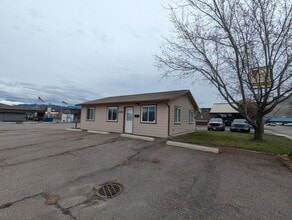 1704 S Russell St, Missoula, MT à louer Photo de l’immeuble– Image 1 sur 12