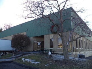 Plus de détails pour 15-17 Tinker Ave, Londonderry, NH - Industriel/Logistique à louer