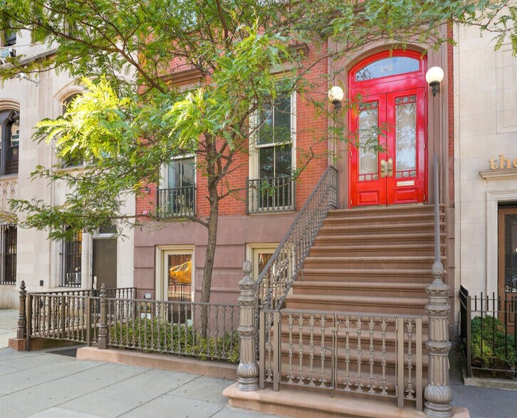336 W 23rd St, New York, NY à vendre - Photo de l’immeuble – Image 2 sur 12