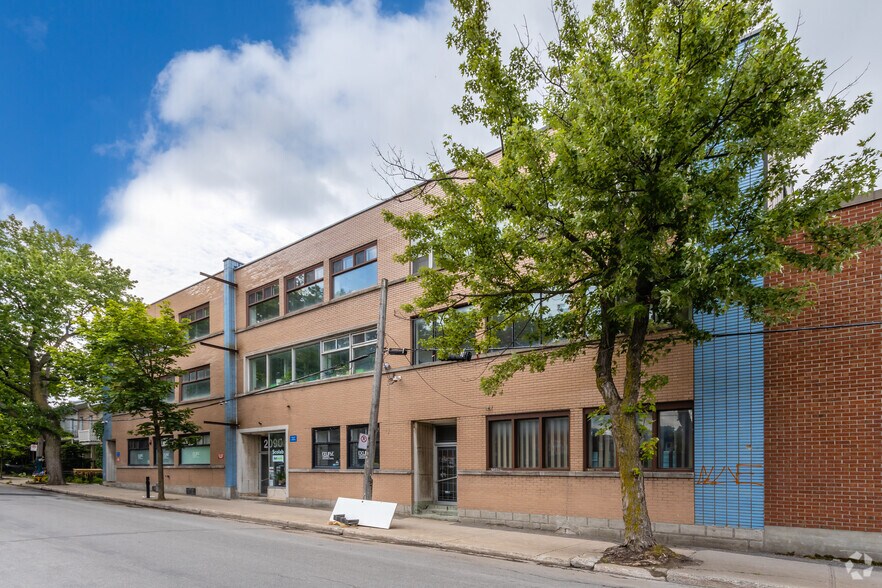 2090-2098 Rue Moreau, Montréal, QC à louer - Photo principale – Image 1 sur 3
