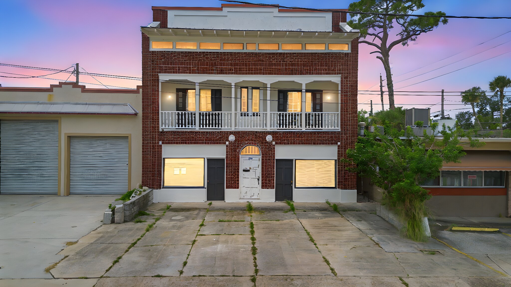 204 Magnolia St, New Smyrna Beach, FL à vendre Photo de l’immeuble– Image 1 sur 66