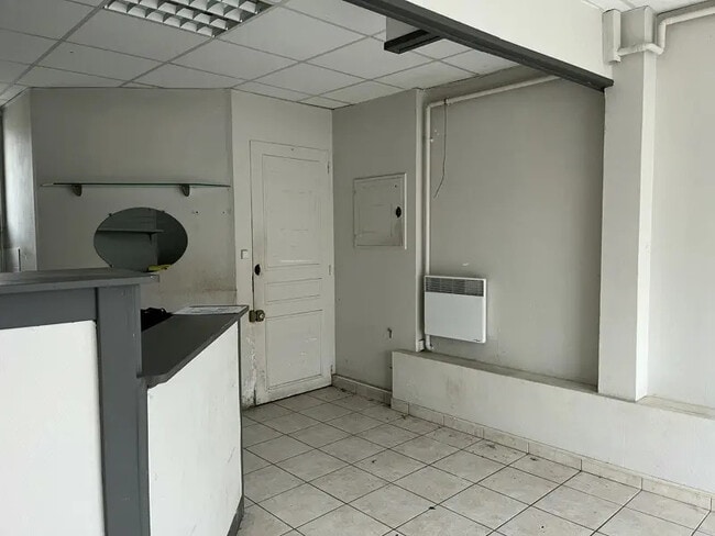 Plus de détails pour Local commercial à vendre