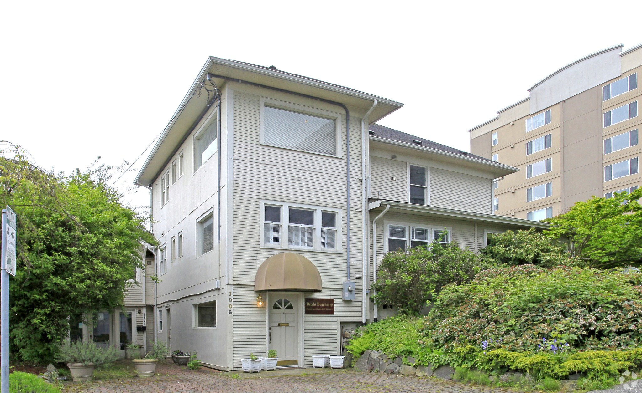 3101 Oakes Ave, Everett, WA à louer Photo principale– Image 1 sur 4