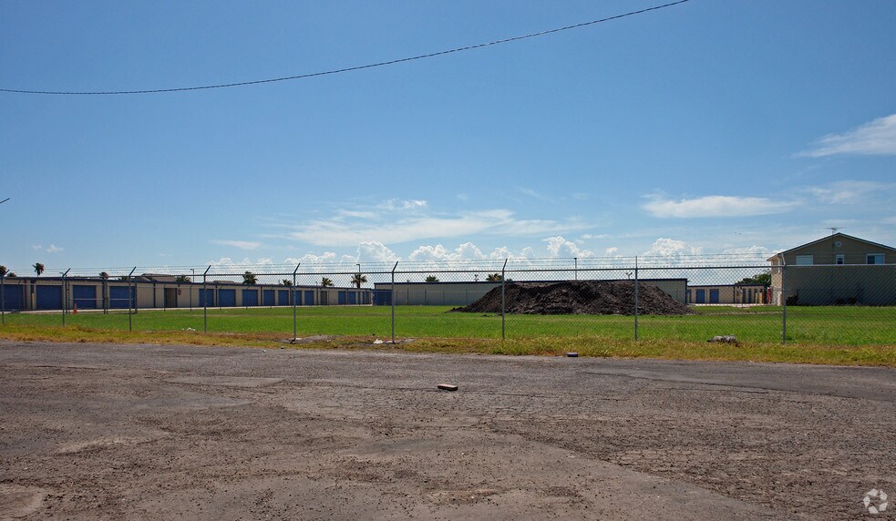 8041 S Padre Island Dr, Corpus Christi, TX à louer - Photo de l’immeuble – Image 3 sur 3