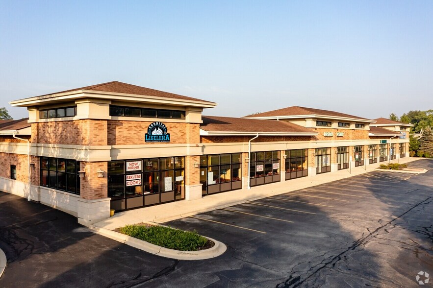 440 E Roosevelt Rd, West Chicago, IL à louer - Photo principale – Image 1 sur 1