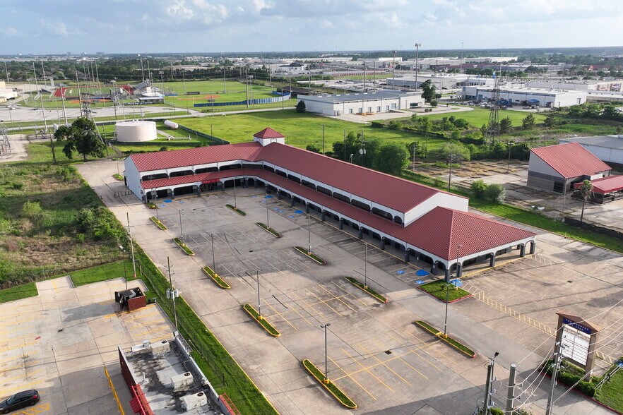 324 Fm-1960 Rd, Houston, TX à vendre - Photo de l’immeuble – Image 2 sur 129