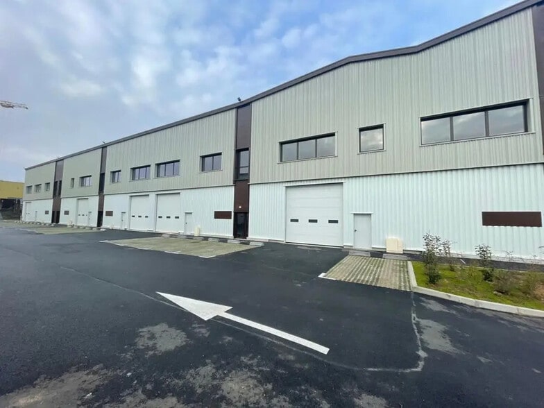 23 Rue Des Beaux Soleils, 95520 Osny, Osny à louer - Photo de l’immeuble – Image 1 sur 6
