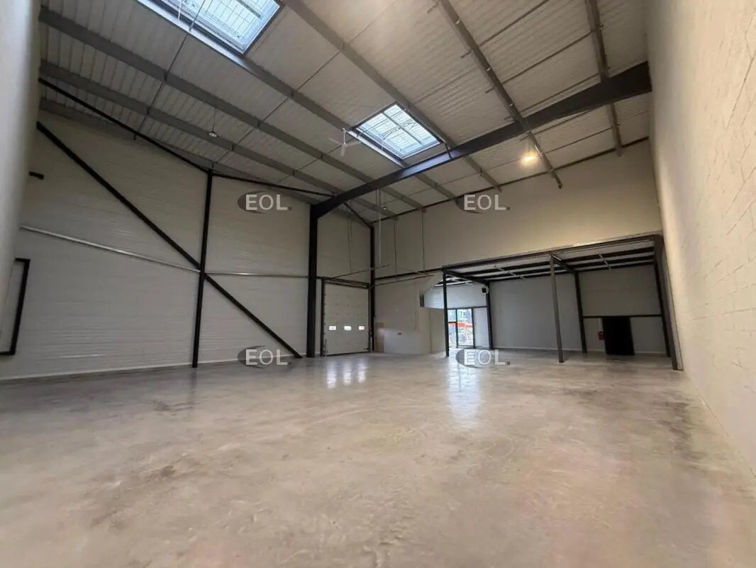 Local d’activités dans La Queue-en-Brie à louer Photo intérieure– Image 1 sur 2