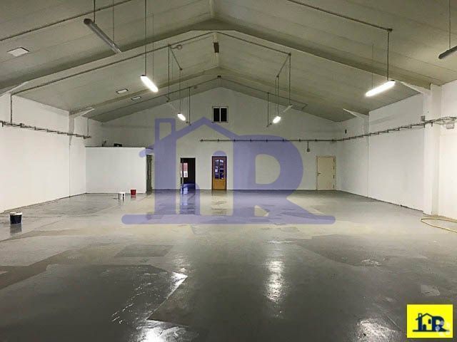 Industriel/Logistique dans Cuenca, Cuenca à vendre - Photo de l’immeuble – Image 2 sur 8
