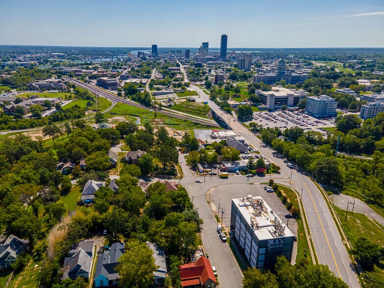 2020 W 3rd St, Little Rock, AR à louer - Photo de l’immeuble – Image 3 sur 25