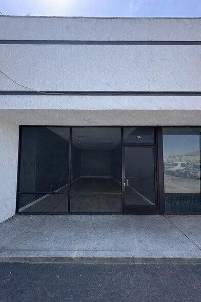 5520-5530 Santa Monica Blvd, Los Angeles, CA à louer - Photo de l’immeuble – Image 2 sur 8