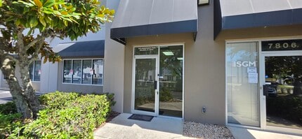 7810 Kingspointe Pky, Orlando, FL à louer Photo intérieure– Image 2 sur 55