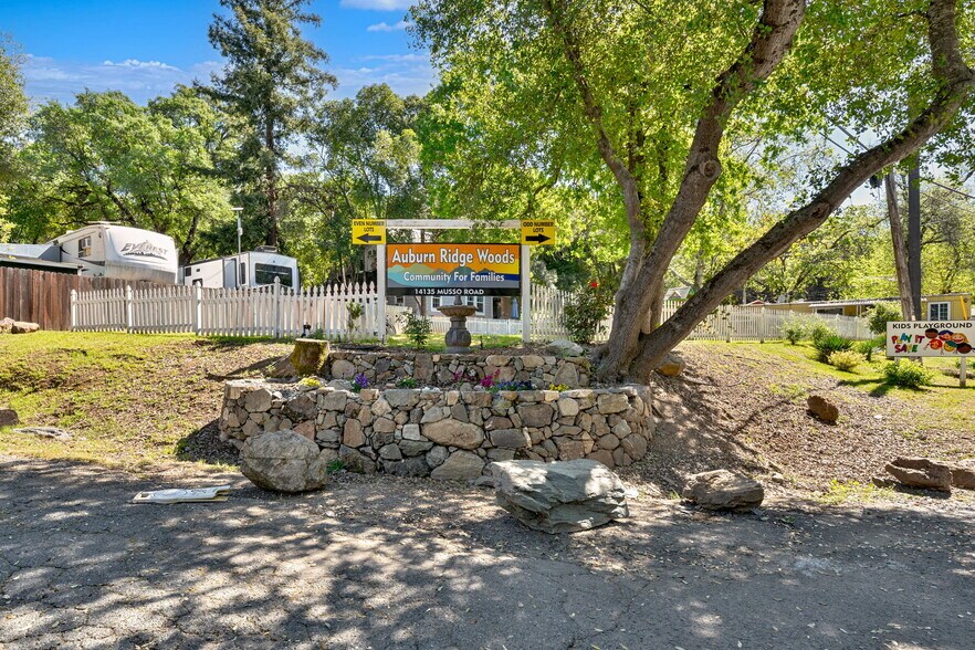 14135 Musso Rd, Auburn, CA à vendre - Photo principale – Image 1 sur 56