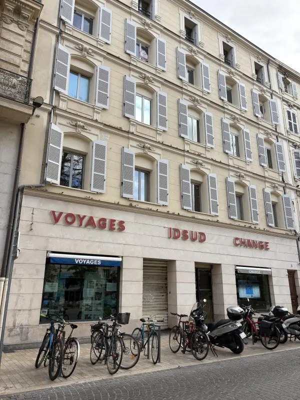 Bureau dans Marseille à louer Photo de l’immeuble– Image 1 sur 13