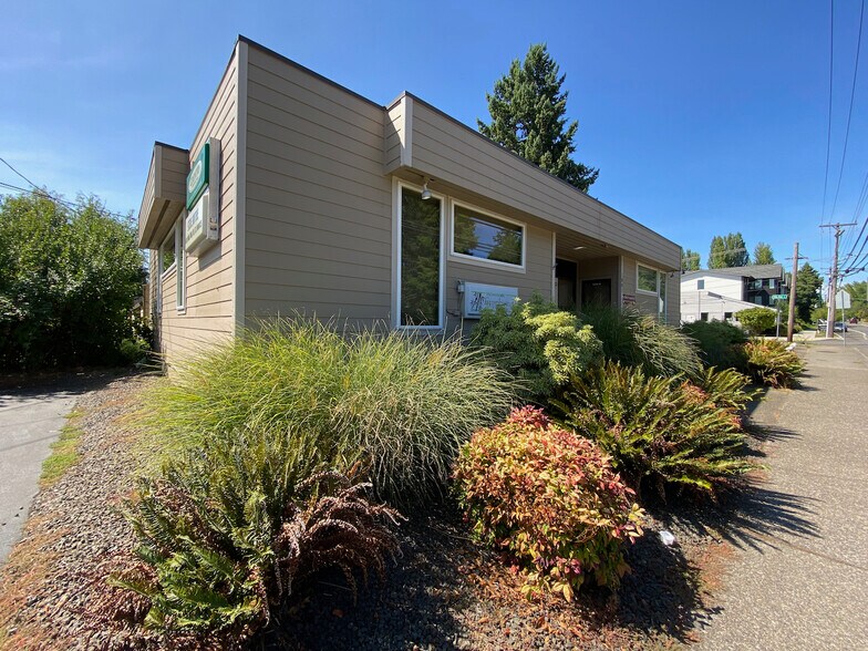 1001 Eastside St SE, Olympia, WA à louer - Photo de l’immeuble – Image 2 sur 7