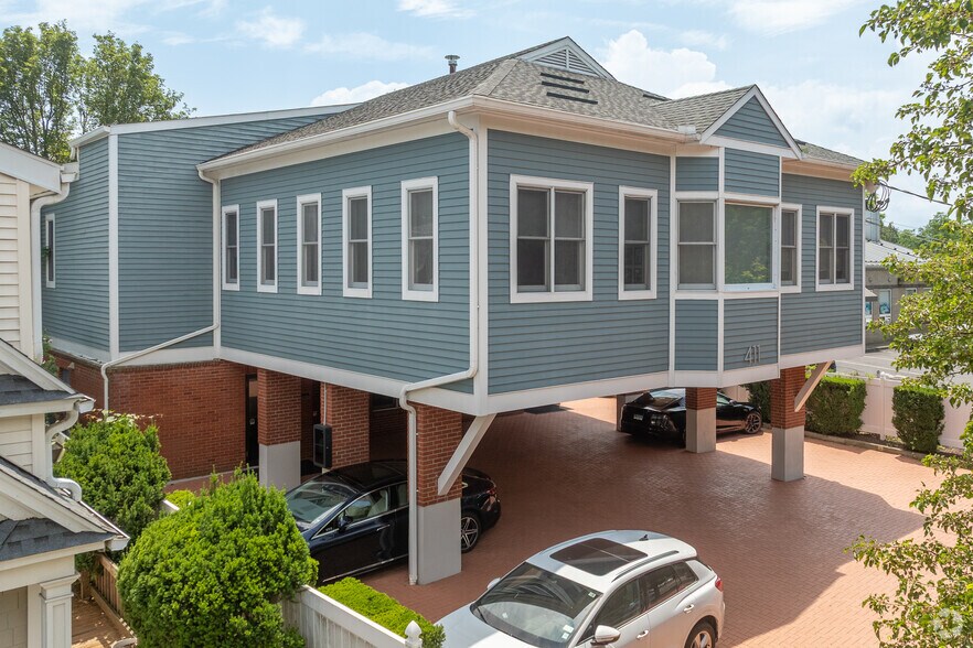 411 Meadow St, Fairfield, CT à louer - Photo de l’immeuble – Image 3 sur 7