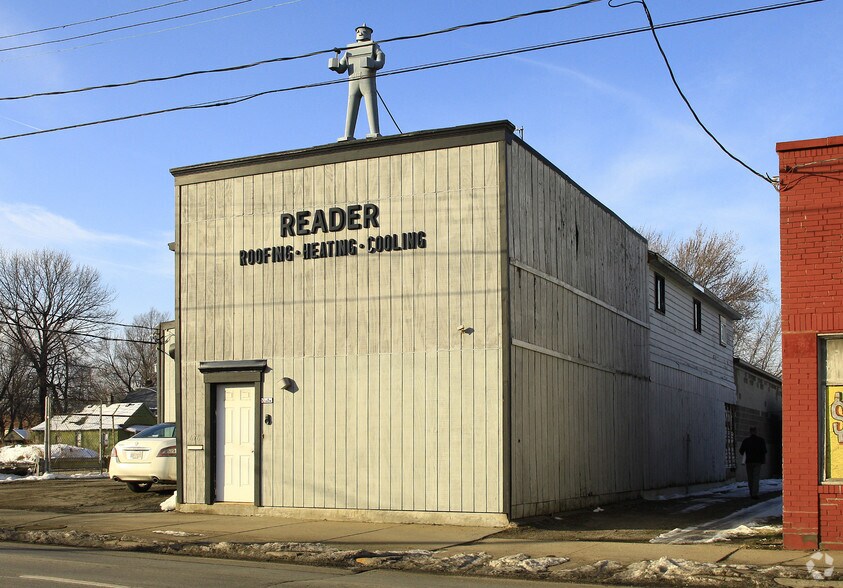2 Buildings - 6 Parcels Corner Lot portefeuille de 2 biens à vendre sur LoopNet.fr - Photo principale – Image 1 sur 2