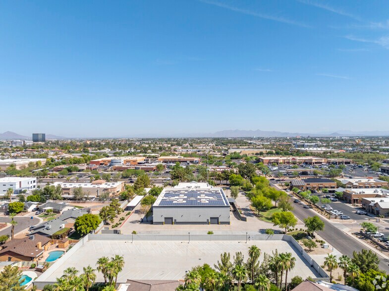2060 S Vineyard, Mesa, AZ à louer - Vidéo sur l’annonce professionnelle – Image 2 sur 13