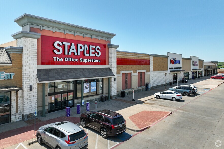 301 E Highway 377, Granbury, TX à louer - Photo principale – Image 2 sur 2
