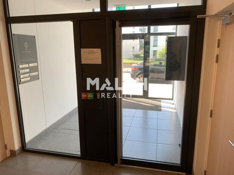 Bureau dans Rillieux-la-Pape à louer - Photo de l’immeuble – Image 2 sur 13