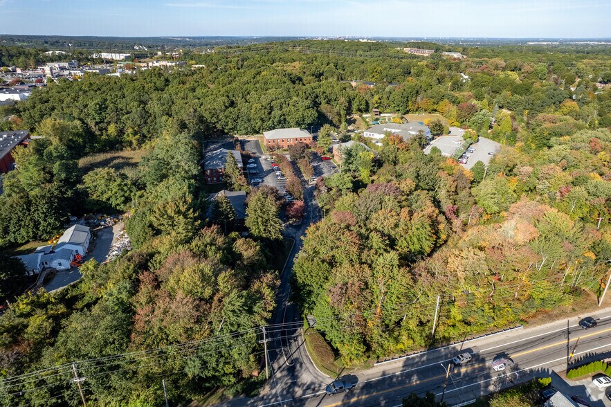875 Centerville Rd, Warwick, RI à vendre - Aérien – Image 2 sur 12
