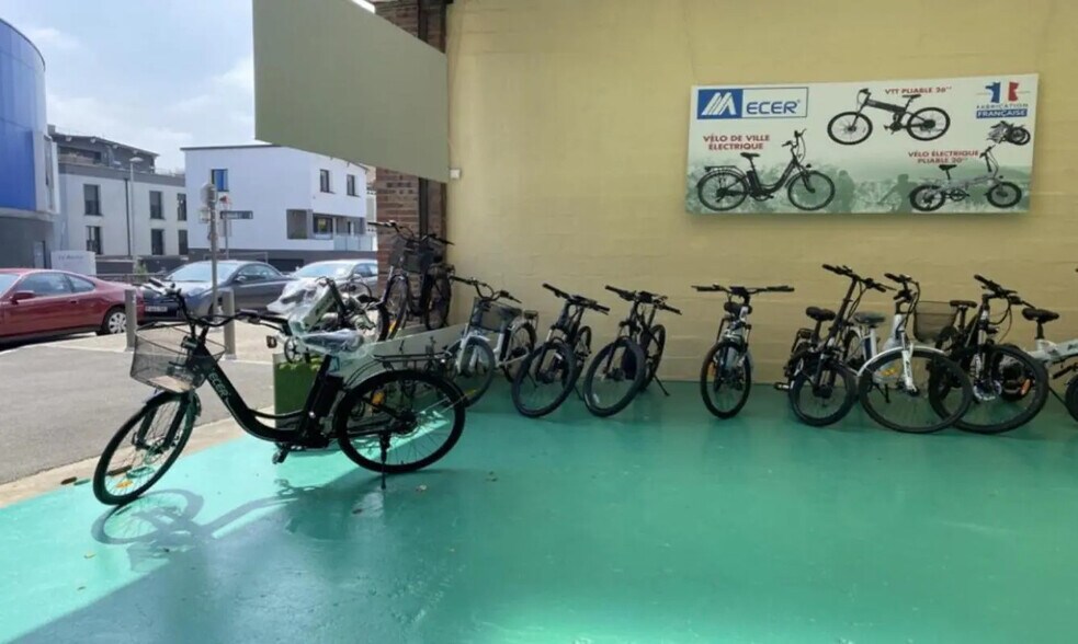 Bureau dans Bagnolet à louer - Photo de l’immeuble – Image 2 sur 14