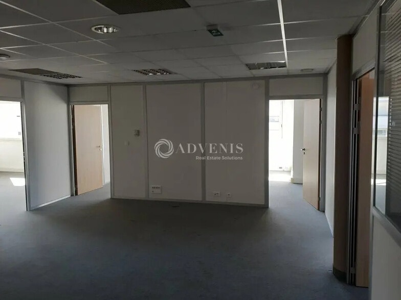 Bureau dans Montpellier à louer - Photo de l’immeuble – Image 3 sur 7