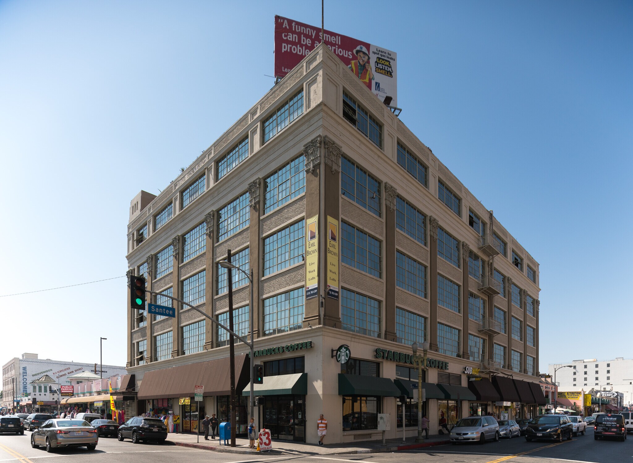 306 E 9th St, Los Angeles, CA à louer Photo principale– Image 1 sur 10