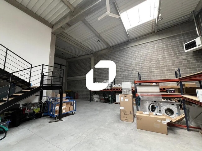 Plus de détails pour Différents types d’espaces à louer