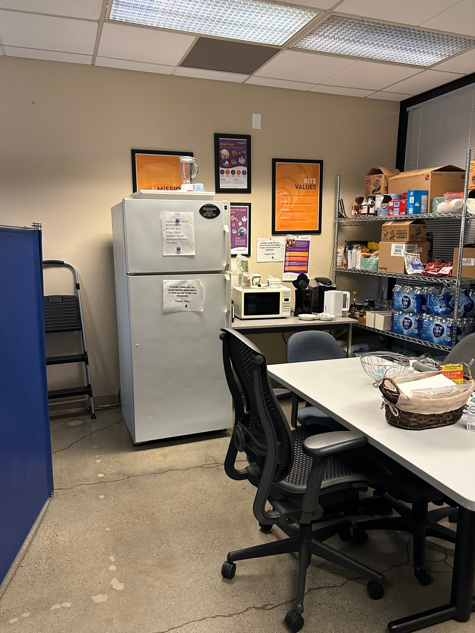 111 Review Way, Hayward, CA à louer Photo intérieure– Image 1 sur 10