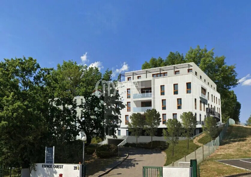 Bureau dans Dardilly à vendre - Photo de l’immeuble – Image 2 sur 11