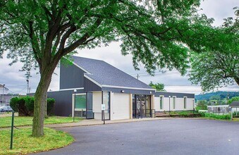 1130 Union Blvd, Allentown, PA à louer Photo intérieure– Image 1 sur 5