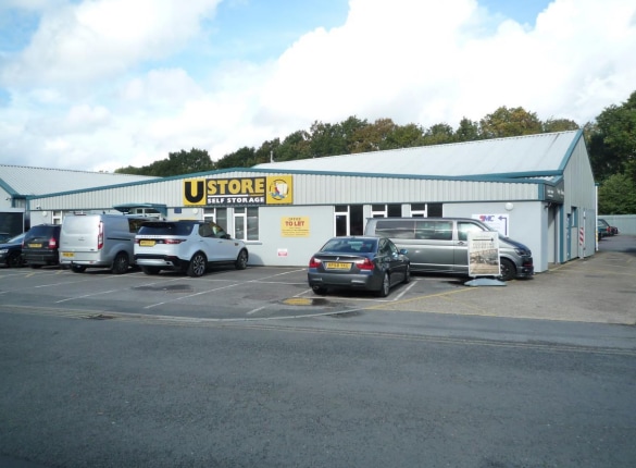 3-3A Vulcan Way, Sandhurst à louer - Photo principale – Image 1 sur 1