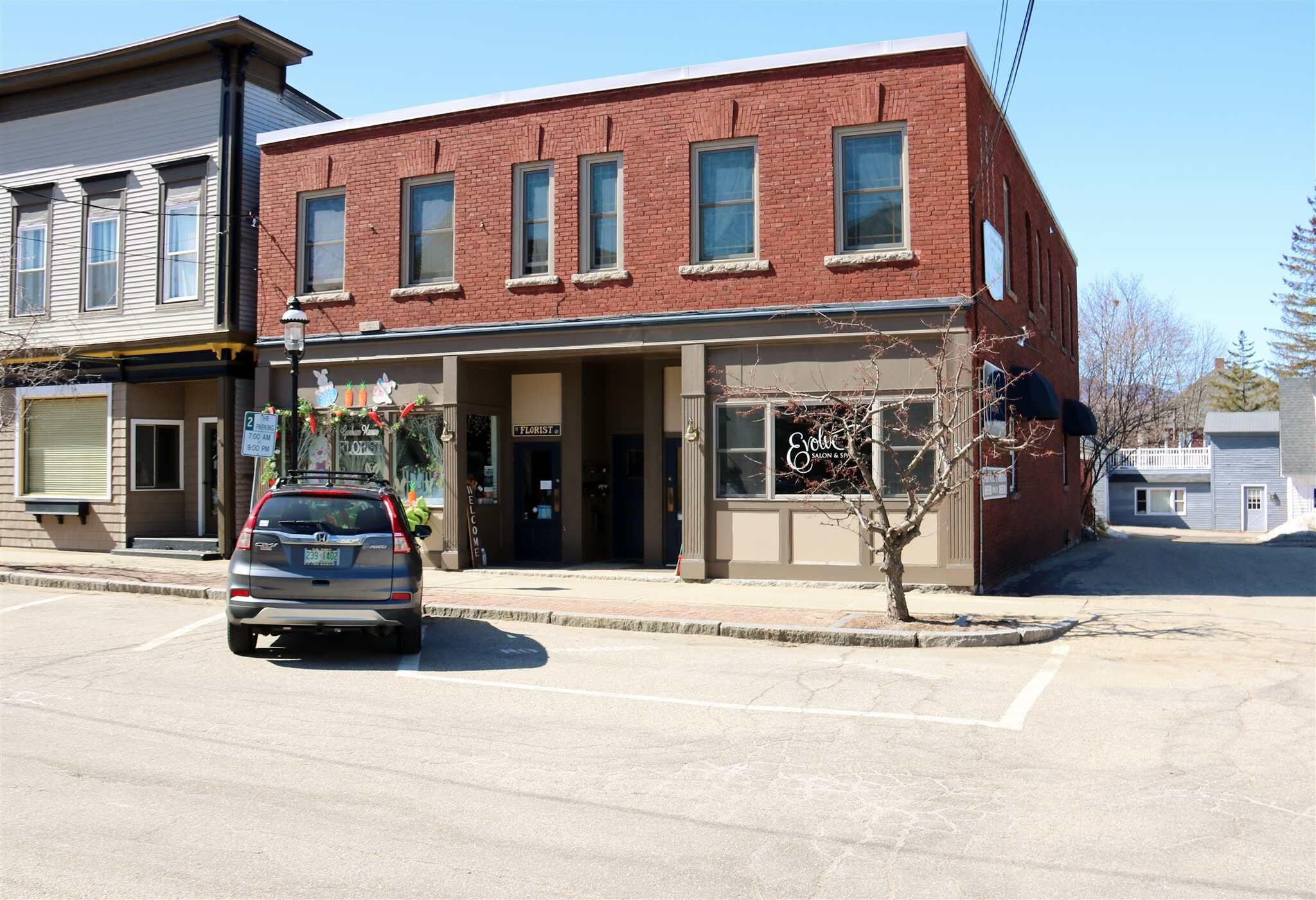 10 Exchange St, Gorham, NH à louer Photo de l’immeuble– Image 1 sur 5