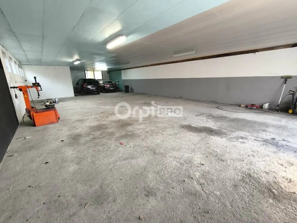 Bureau dans Cosnac à louer Photo intérieure– Image 1 sur 9