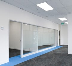 2820 Argentia Rd, Mississauga, ON à louer Photo intérieure– Image 2 sur 5