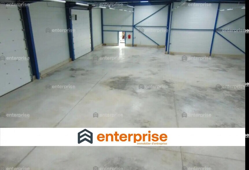 Local d’activités dans Neuilly-en-Thelle à louer - Photo intérieure – Image 1 sur 6