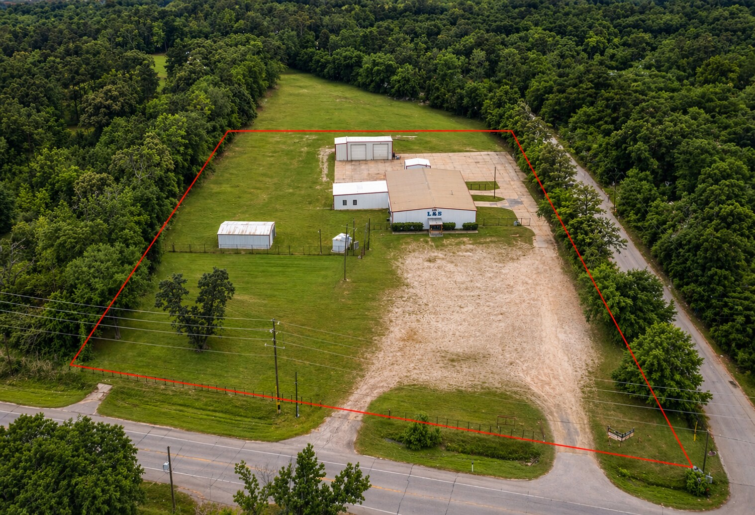516 FM 3083 Rd, Conroe, TX à louer Photo principale– Image 1 sur 42