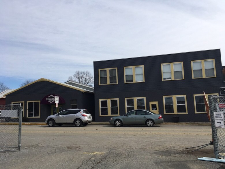 105 Warwick St, Lititz, PA à vendre - Photo de l’immeuble – Image 3 sur 29