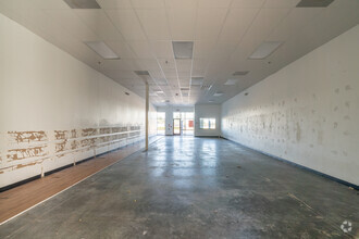 12810 W Broadway St, Pearland, TX à louer Photo intérieure– Image 2 sur 5