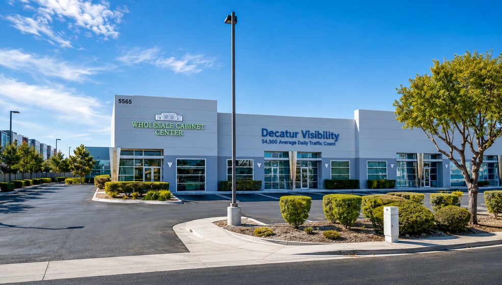 5525 S Decatur Blvd, Las Vegas, NV à louer - Photo de l’immeuble – Image 1 sur 8