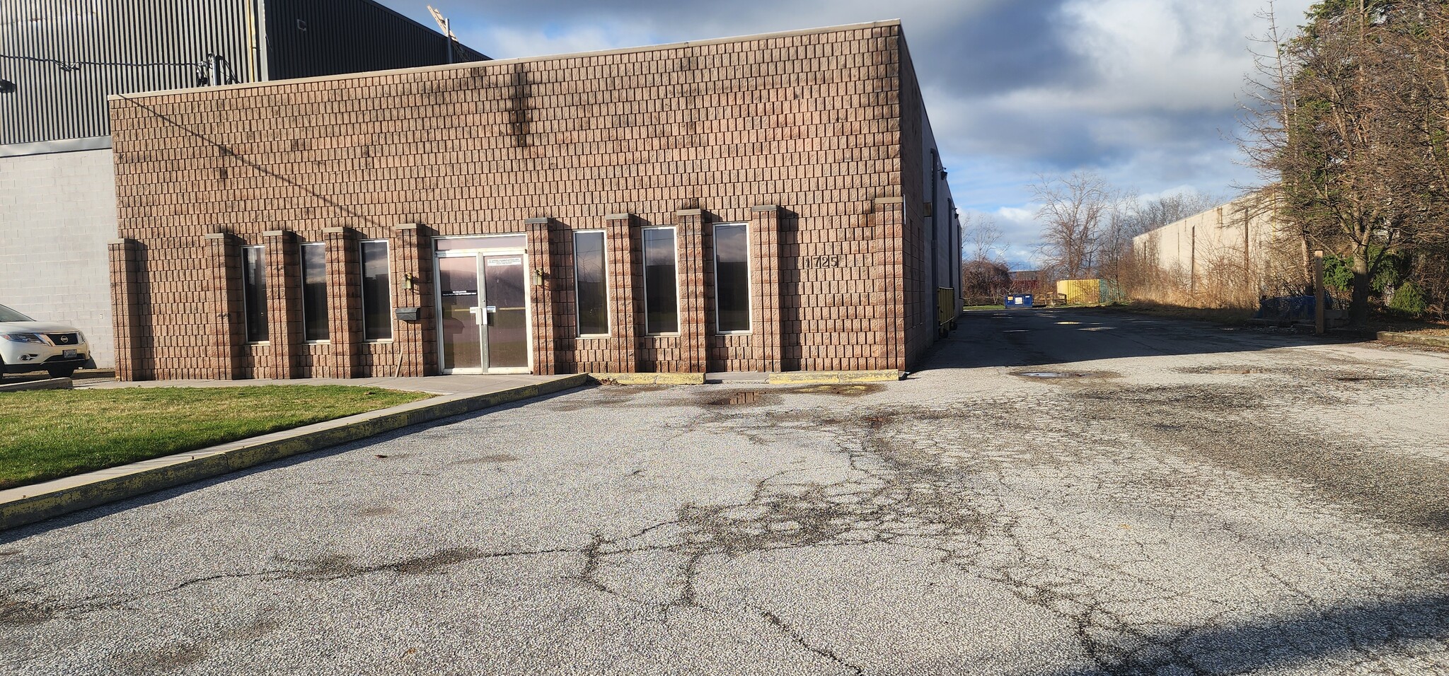1725 Rossi Dr, Tecumseh, ON à louer Photo principale– Image 1 sur 11