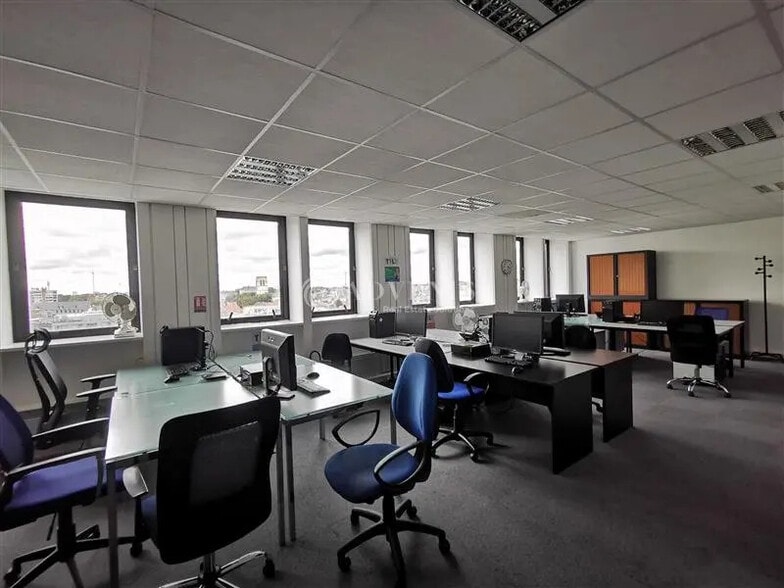Bureau dans Lille à louer - Photo de l’immeuble – Image 3 sur 5