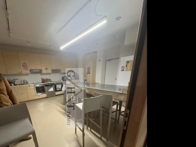 Plus de détails pour Bureau, Industriel/Logistique à louer