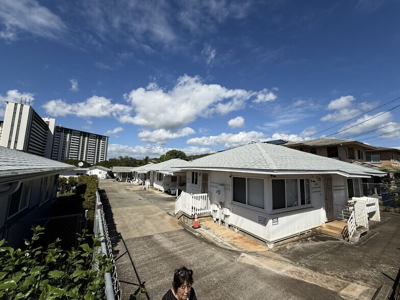 1424 Gulick Ave, Honolulu, HI à vendre - Photo de l’immeuble – Image 2 sur 42
