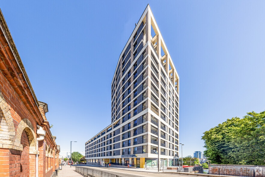 200 Plaistow Rd, Londres à louer - Photo principale – Image 1 sur 6