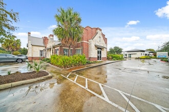 3550-3552 FM 1092 Rd, Missouri City, TX à louer Photo de l’immeuble– Image 2 sur 19