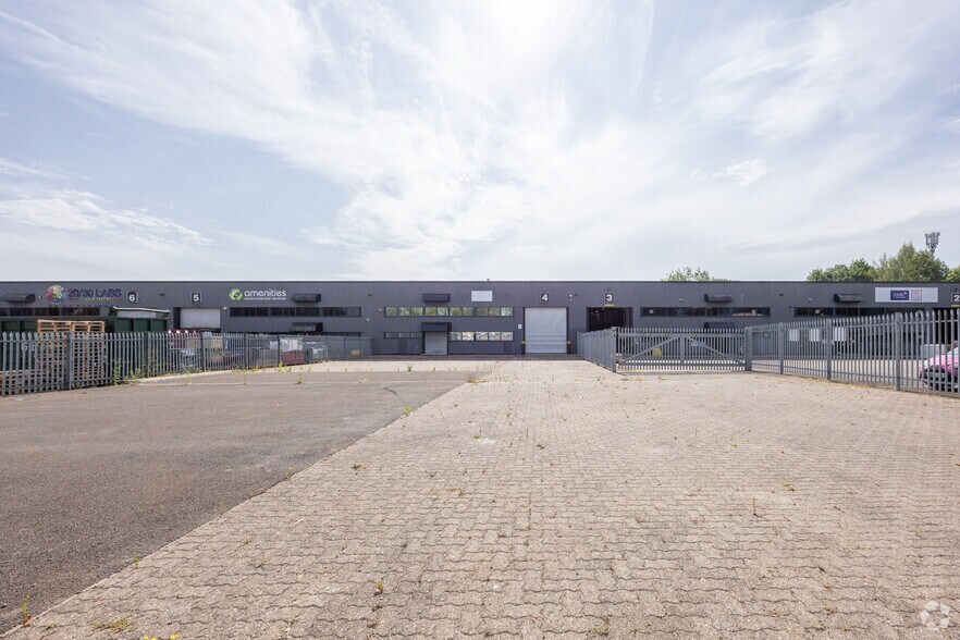 Osyth Clos, Northampton à louer - Photo de l’immeuble – Image 2 sur 15
